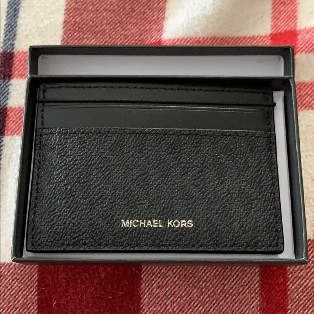 RELISTED- Michael kors card holder